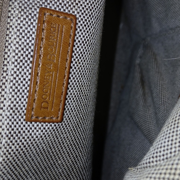 Dooney&bourke purse - Picture 4 of 5